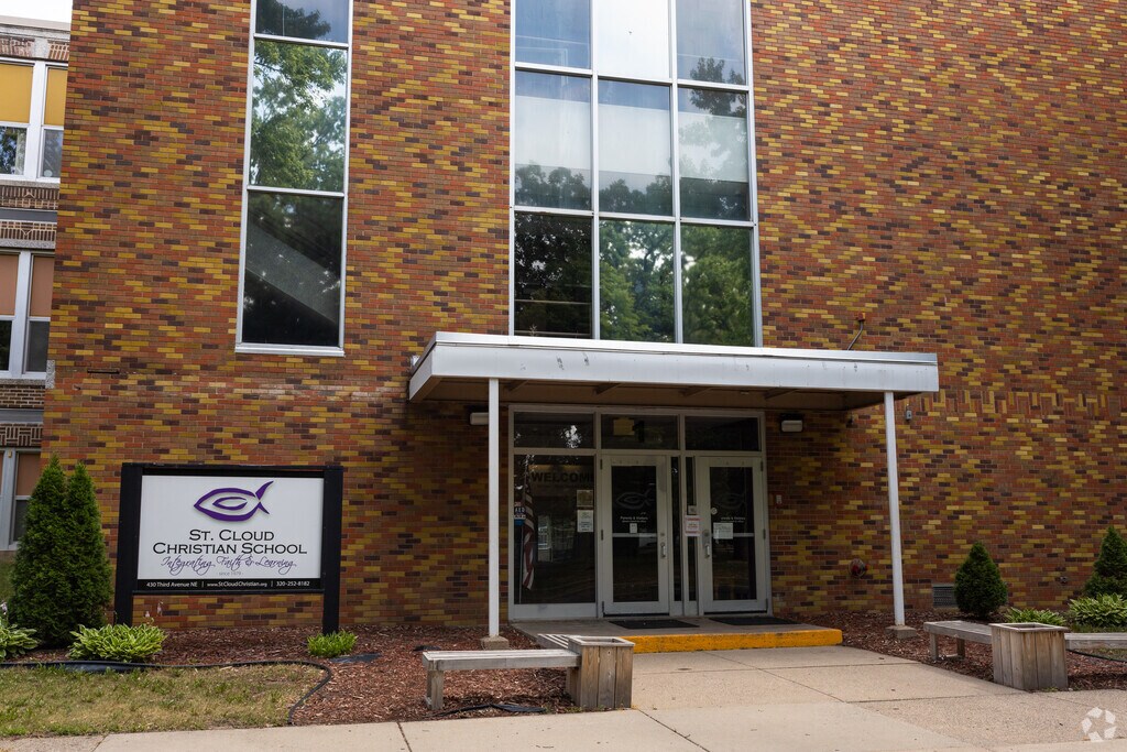 Main entrance to St. Cloud Christian School in Isanti Northern Suburbs, St. Cloud MN