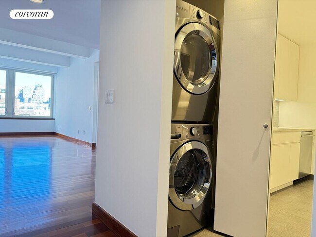 305 E 63rd St, New York, NY 10065 - photo 4