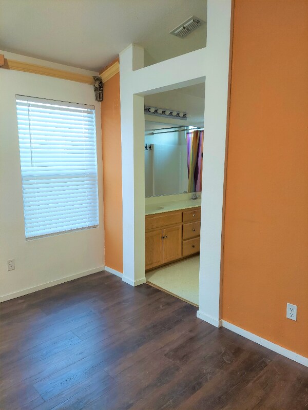 812 Granite Ave, Lathrop, CA 95330 - photo 2