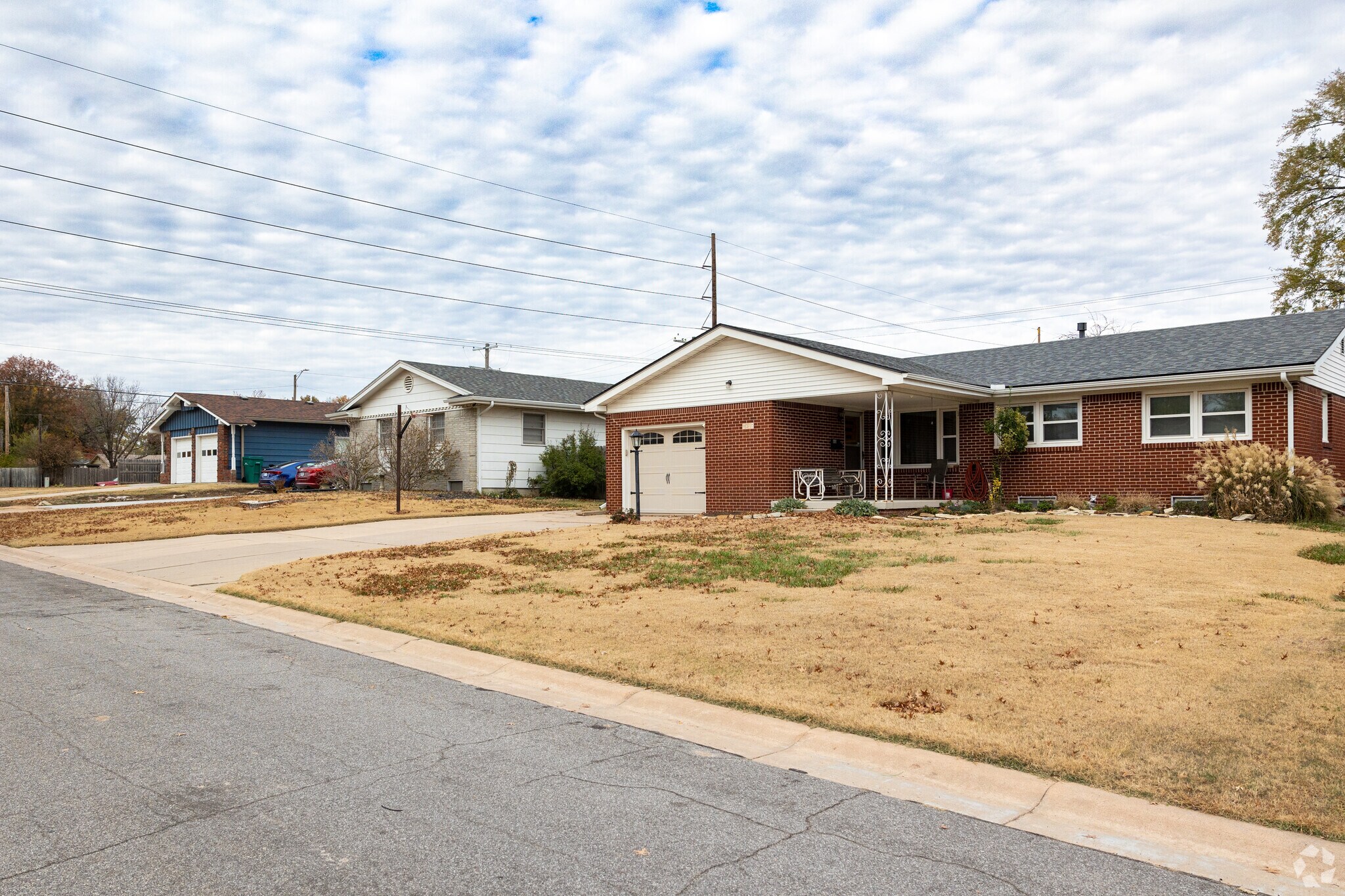 Ranch styled dwellings are very common throughout Sunnybrook.