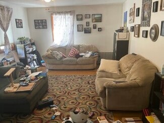 17 Hanson Rd Unit 1, Saugus, MA 01906