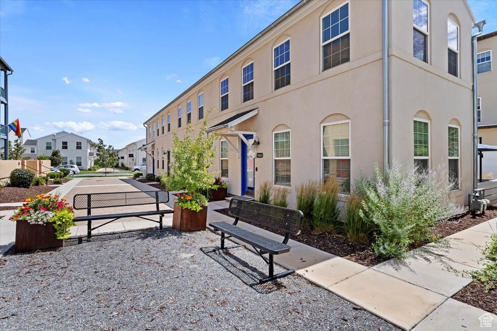 10606 S Redknife Dr, South Jordan, UT 84009 - photo 1