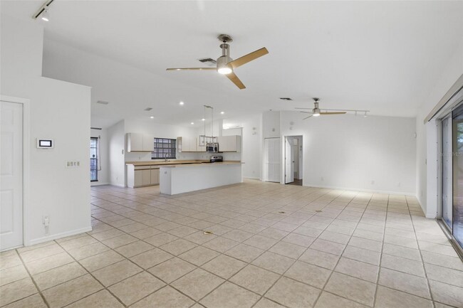 131 2nd Ave E, Palmetto, FL 34221 - photo 4