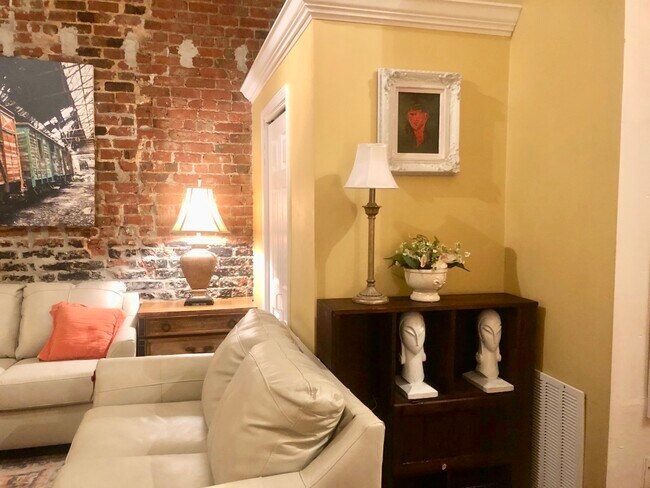 854 Camp St unit B 2nd floor furnishe, New Orleans, LA 70130 - photo 7