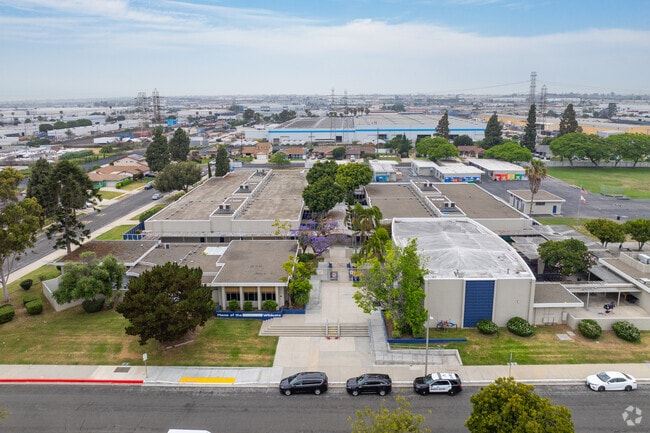 Ambler Avenue Elementary School has an overall B- grade from Niche.