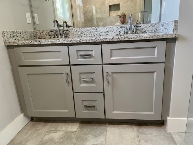 Double Master Vanity