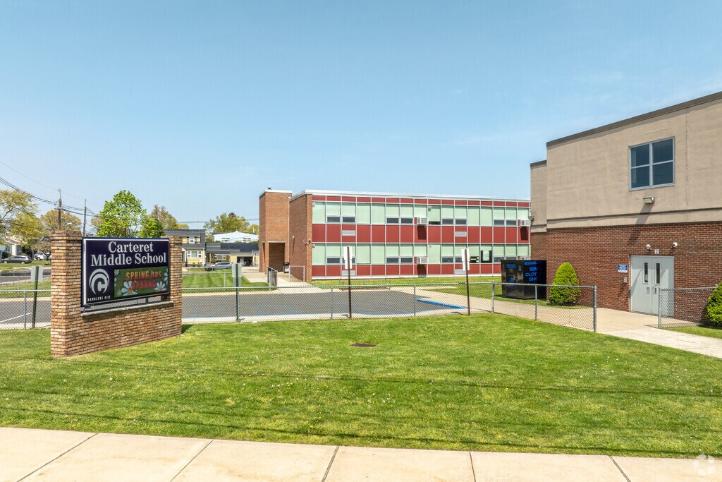 Carteret Middle School is a Public Middle School in Carteret, NJ.
