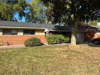 36264 Dover St, Livonia, MI 48150