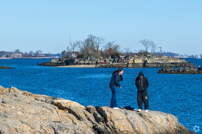 Step out of the city of New Rochelle and walk along the rocks in the Isle of San Souci.