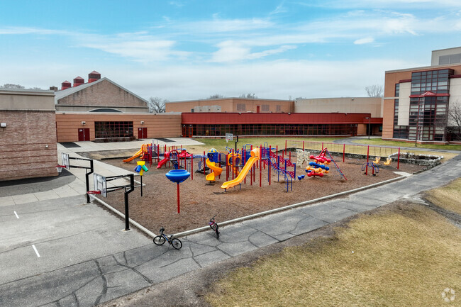 Deerwood Elementary School has an enrollment of about 566 students.