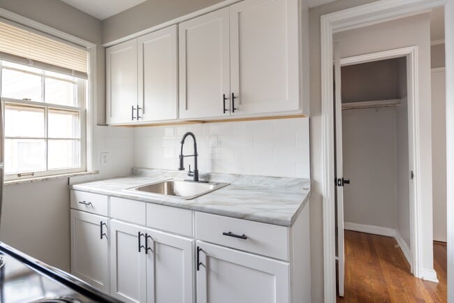 Shaker Lake Apartments & North Moreland Courts, Shaker Heights, OH 44120 - photo 5