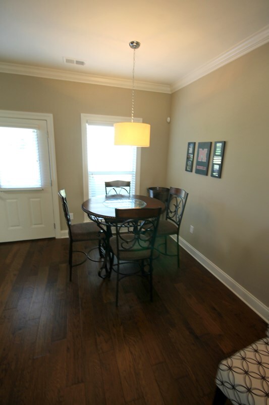 104 Robbins Cir unit 104 Robbins Cir., Oxford, MS 38655 - photo 2