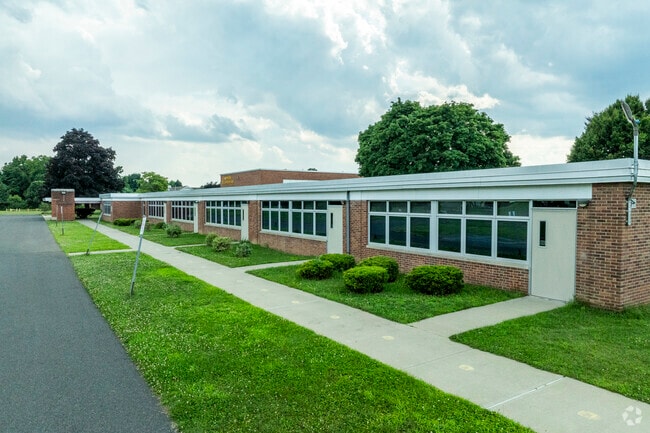 Chambers School has 323 students in grades K-4 with a student-teacher ratio of 9 to 1.