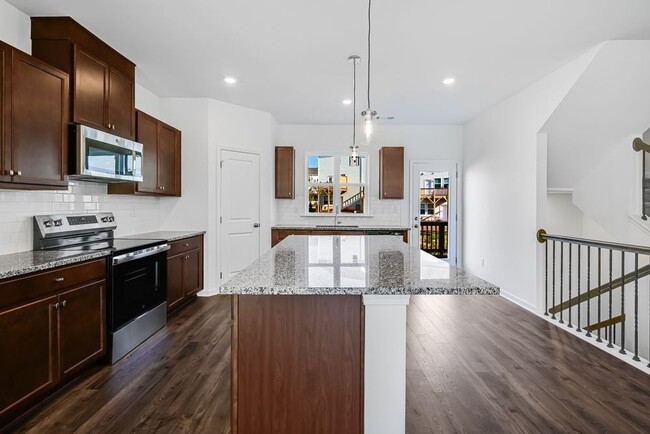 6133 Wayburn St, Tucker, GA 30084 - photo 2