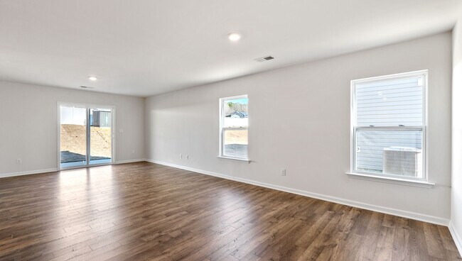 2252 Springview Ct, Boiling Springs, SC 29316 - photo 4