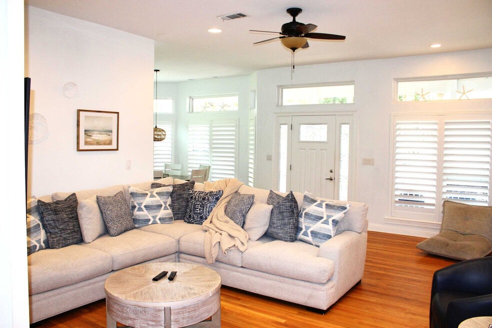 82 Mark St unit ID1285919P, Destin, FL 32541 - photo 1