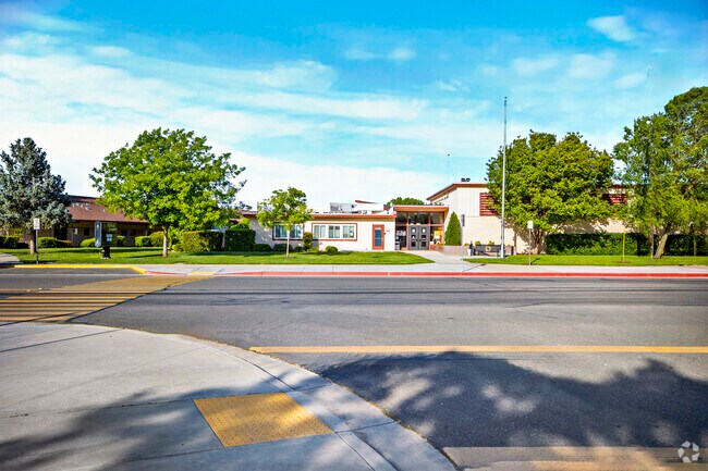 Cloverland Elementary School in Oakdale, Ca is the home of the Cougars.