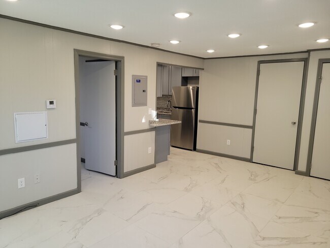 Orchard Acres Apartments 0.1 mile from Campus, Storrs, CT 06268 - photo 6