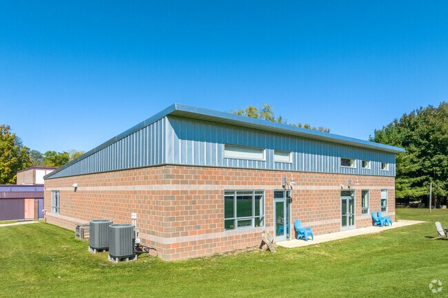 Barton Plateau & Huron River Heights students attend Rudolf Steiner School.