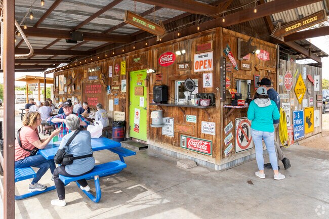 Jalapeño Bucks, a Lehi go to BBQ spot, serves up tasty food 5 days a week.