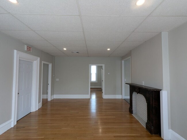 684 Park Ave, Cranston, RI 02910 - photo 2