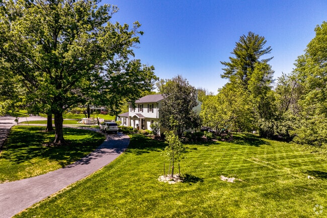 Most homes in Frontenac sit on lots of an acre or larger in size.