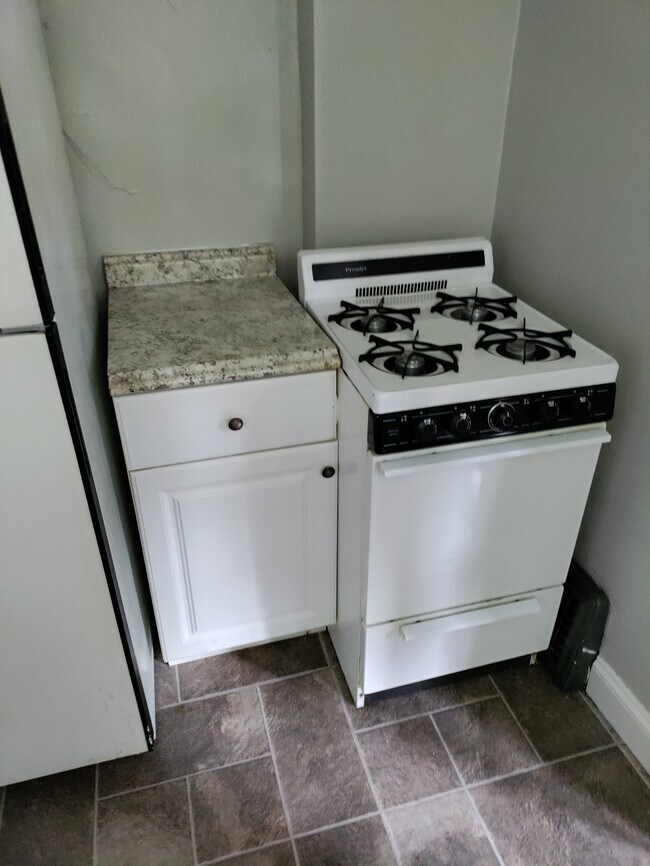 2030 Farnham Rd Unit Lower, Toledo, OH 43607