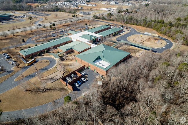 Alternative view of Oakland Elementary School