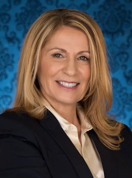 Angela Pfisterer