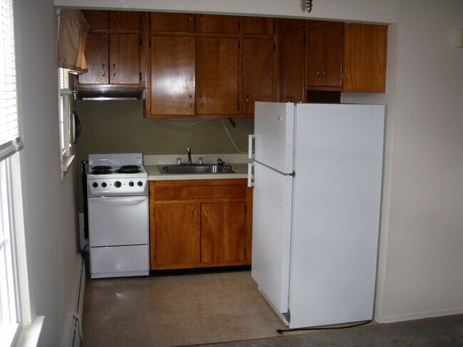 31 Pilgrim Trail unit 31-5 PILGRIM TRAIL, Woodbury, CT 06798 - photo 6