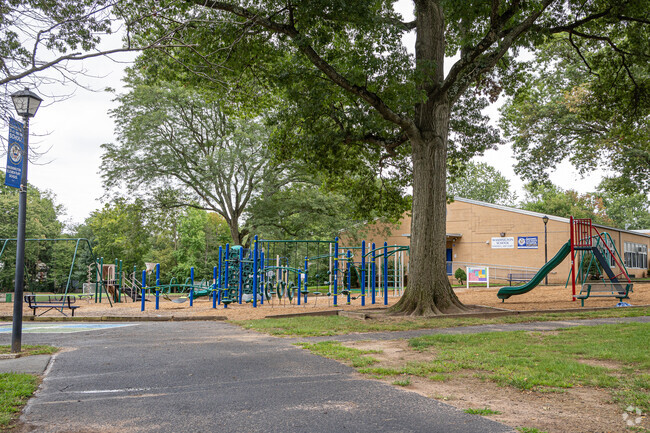 Washington Elementary School
