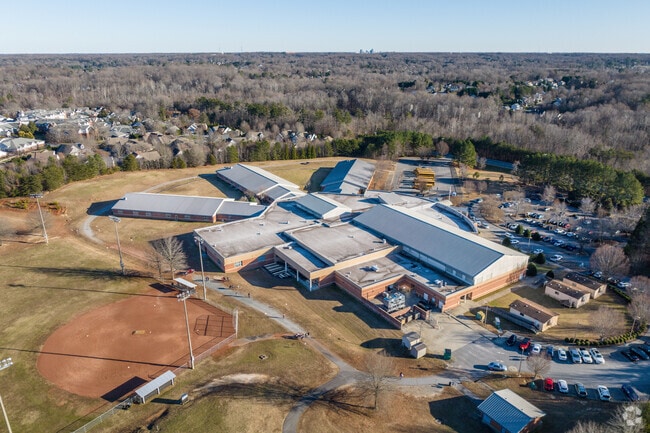 Kernodle Middle School has received an overall grade of A- from Niche.