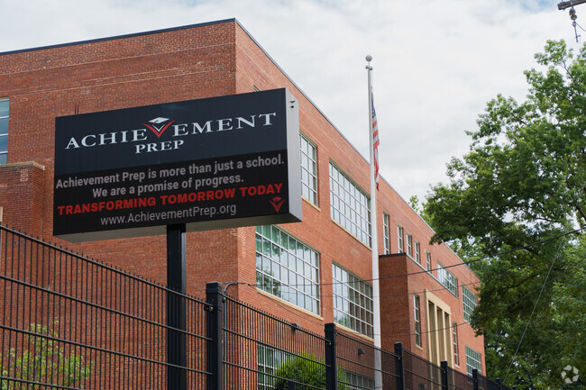 Achievement Preparatory PCS-Elementary sign and building in Washington Highlands.