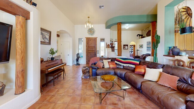 43014 N 12th St, New River, AZ 85087 - photo 2