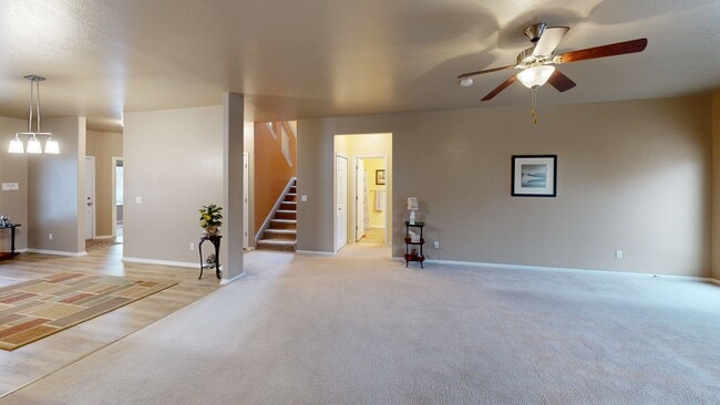 6160 Hayfield Place, Colorado Springs, CO 80925 - photo 3