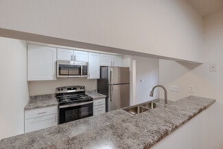 4131 S Scenic Ave, Springfield, MO 65807