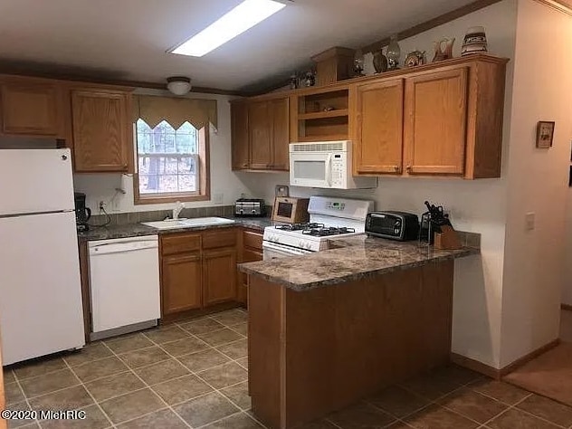 30490 M 152, Dowagiac, MI 49047 - photo 4