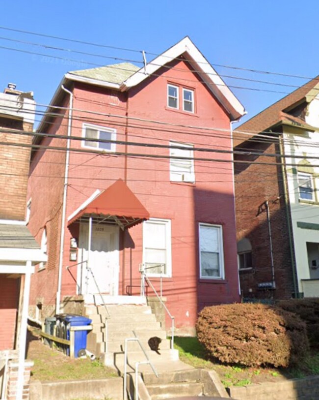 3209 Niagara St Unit 2, Pittsburgh, PA 15213