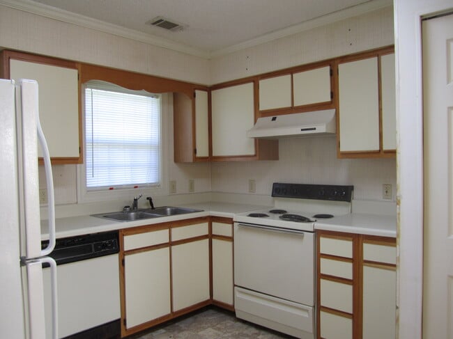 759 Stoney Creek Church Rd unit STONEY CREEK, Goldsboro, NC 27534 - photo 5