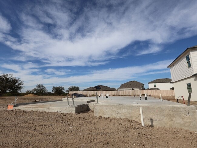 8507 Rucker Pond Trail, San Antonio, TX 78252 - photo 3