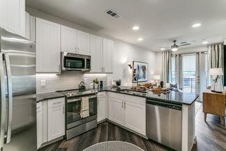 1000 Grandys Ln, Lewisville, TX 75077