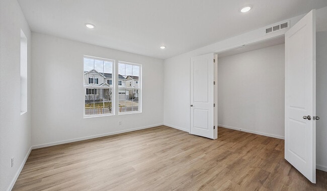 4325 Elkwood Ct, Johnstown, CO 80534 - photo 3