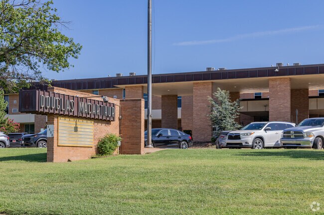 MacArthur High School offer a variety of programs that challenge children.