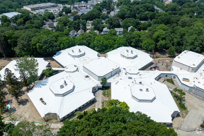 An alternate view of Pleasant View Elementary School