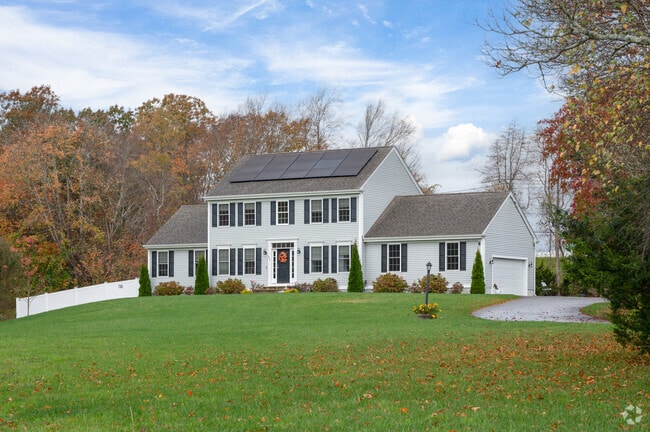 Colonial homes are the most common home style in Freetown.