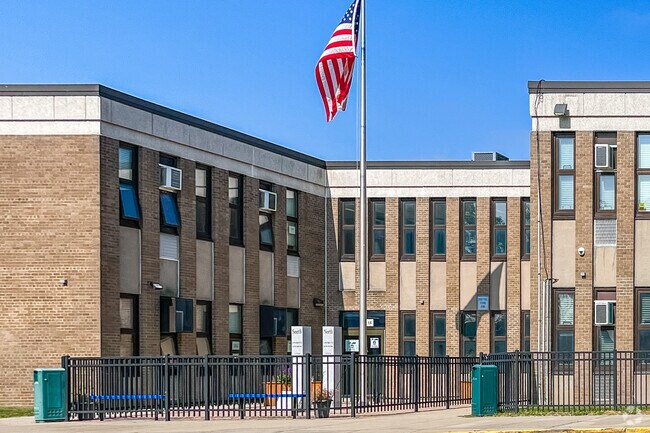 Robert Moses Middle School is a great public school located in North Babylon.
