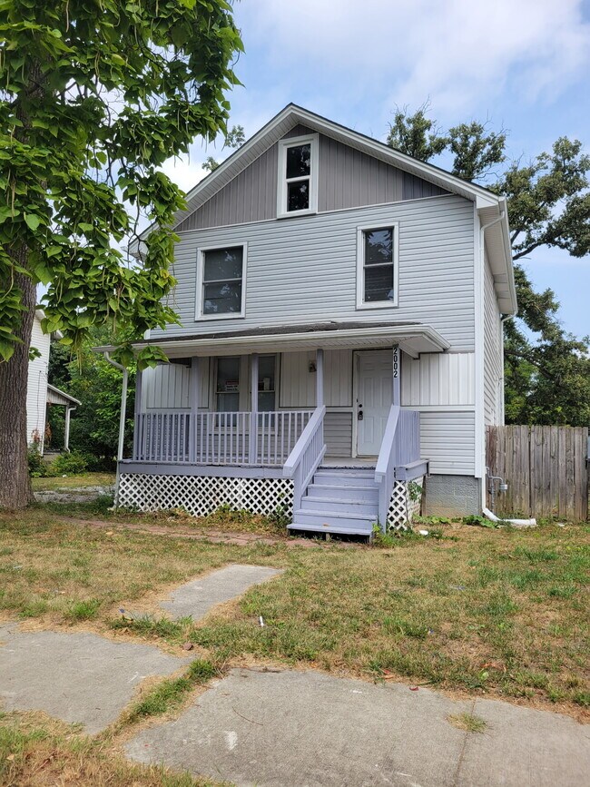 2002 Minnesota Ave, Columbus, OH 43211