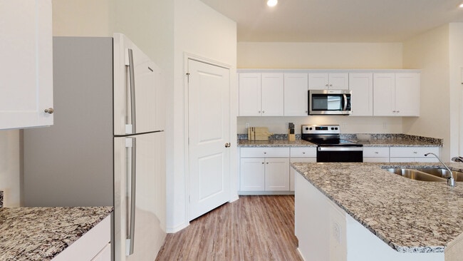 7615 Saffron Ave, Covington, GA 30014 - photo 7