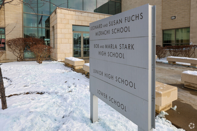 Fuchs Mizrachi School, Beachwood