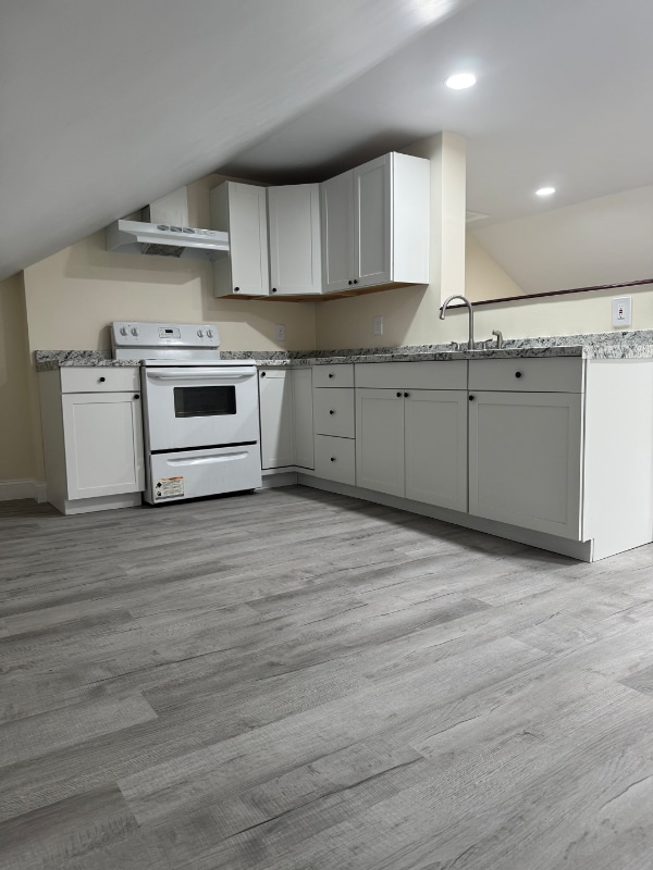 19 Gooding St unit 3, Pawtucket, RI 02860 - photo 2